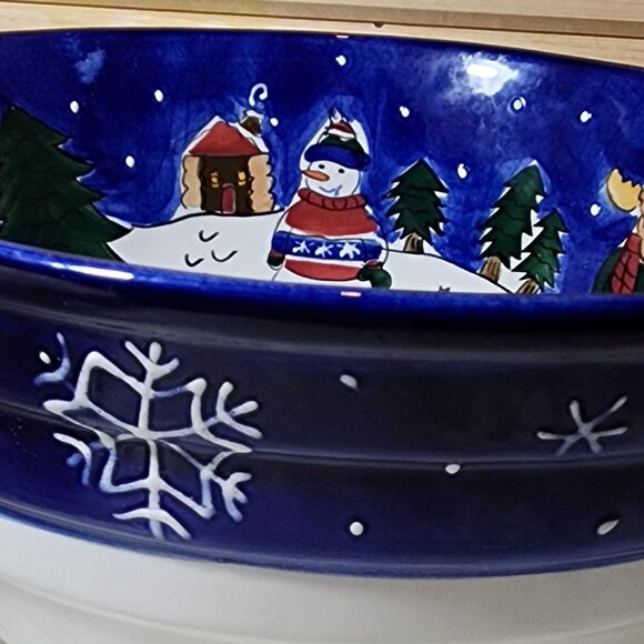 St. Nicholas Square holiday mixing or serving bowl 2000 - Picture 3 of 4
